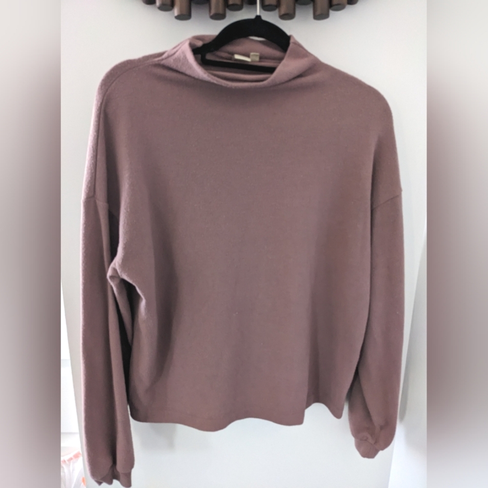 Simon's Women's Taupe Mock Neck Long Sleeve Top - Size US M